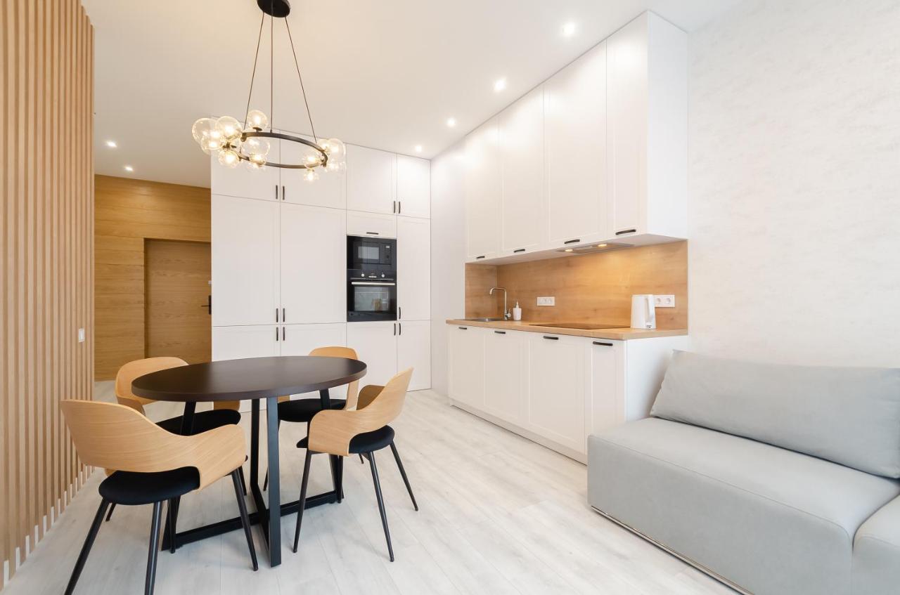 Petrovdom 196-107-103-180 In The Residential Complex "Yaroslaviv Grad" Apartment เคียฟ ภายนอก รูปภาพ